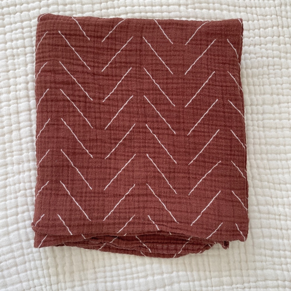 Mebie Baby Rust Muslin Swaddle